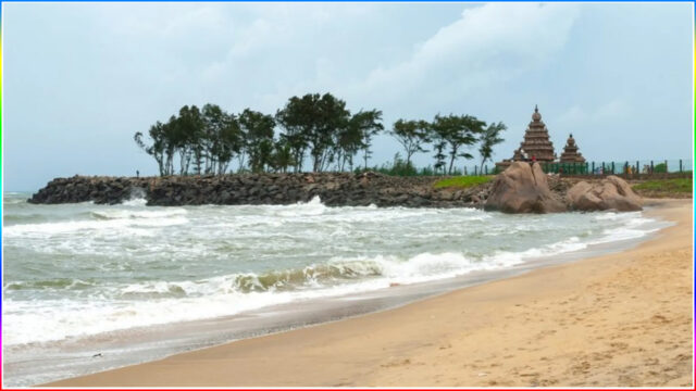 4.Mahabalipuram Beach